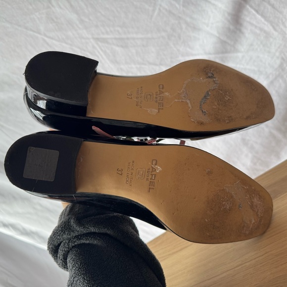 CAREL Ariana black patent with multi color strap 37 7 EUC Mary Jane - Picture 6 of 8